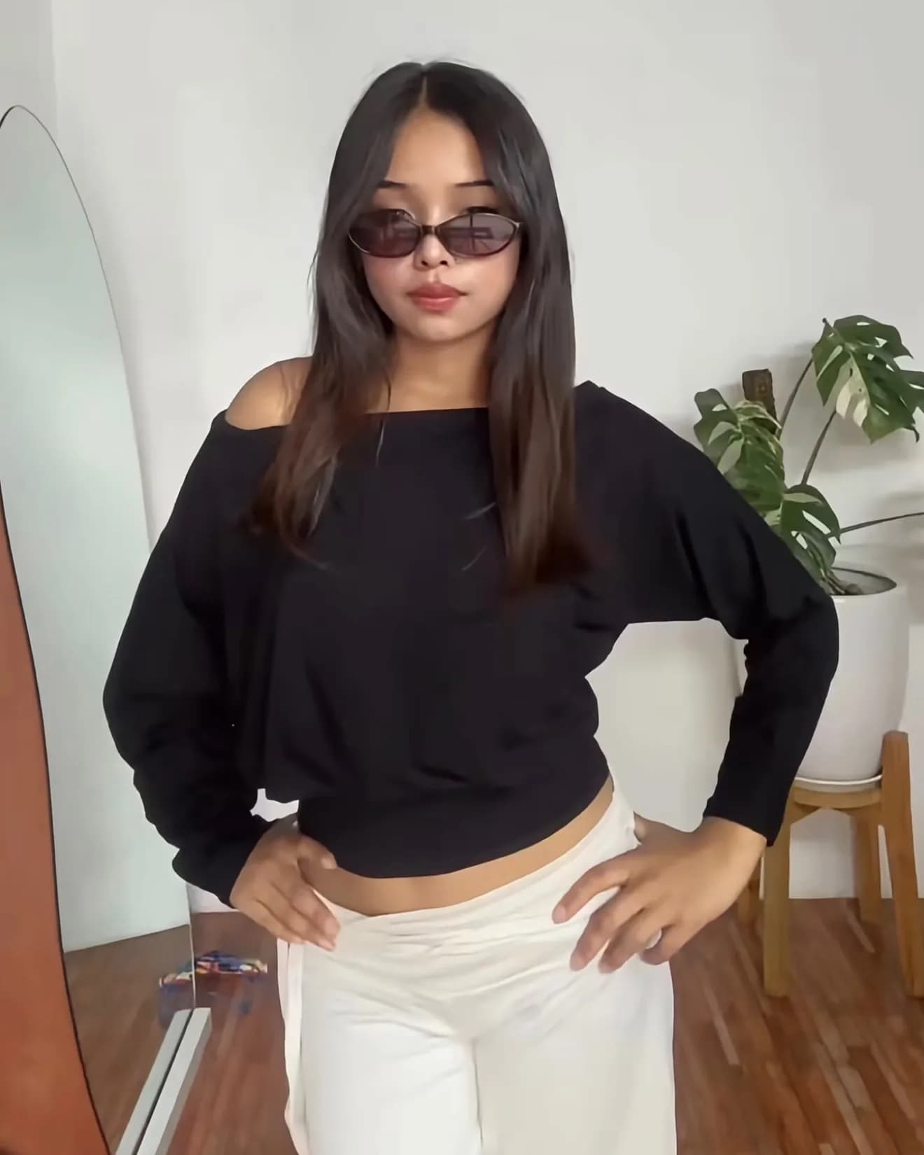 Esther top